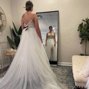 Wedding dress